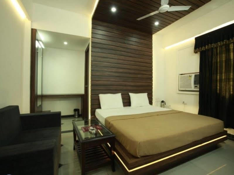 Super Hotel O Mohit Regency Bhopal Dış mekan fotoğraf